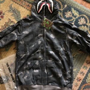 Bape rep, Cano Shark hoodie